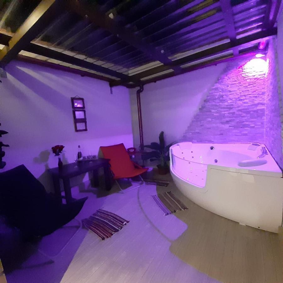 Апартаменты Casas Toya Jacuzzi Уседа Экстерьер фото