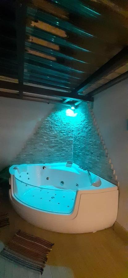 Апартаменты Casas Toya Jacuzzi Уседа Экстерьер фото